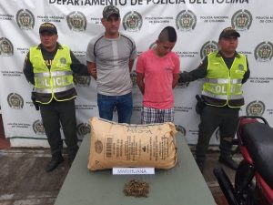 Lee más sobre el artículo Asegurados tío y sobrino por tener en su poder casi 7 kilos de marihuana en Rovira