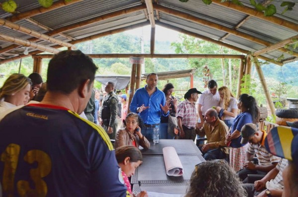 Lee más sobre el artículo Habitantes de la vereda Cay recibirán acompañamiento para solicitar el servicio de agua ante Cortolima