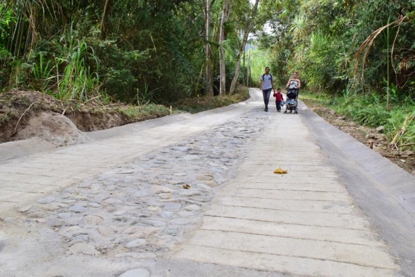 Lee más sobre el artículo Seis veredas en Ibagué ya cuentan con nuevos tramos de placa huella