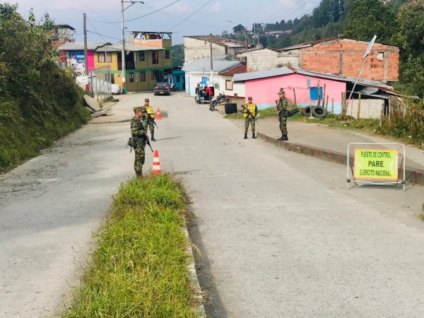 En este momento estás viendo Puente festivo seguro en el Tolima gracias a  la Sexta Brigada del Ejército Nacional