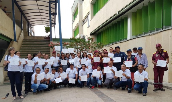 Lee más sobre el artículo 39 recuperadores de material reciclable certificaron sus competencias laborales en Ibagué