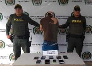Lee más sobre el artículo Asegurado por hurto a un grupo de 18 personas en Melgar