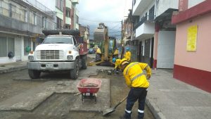 Lee más sobre el artículo Adelantan mantenimiento vial en distintos puntos de Ibagué