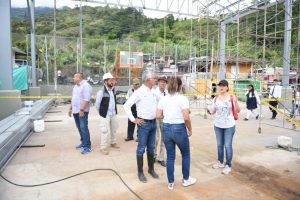 Lee más sobre el artículo Alcaldía de Ibagué invierte Invierten $843 millones en mejoramiento de infraestructura escolar en Tapias