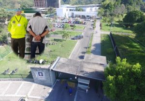 Lee más sobre el artículo Conductor de ruta escolar asegurado por tocar presuntamente de manera indebida a una niña de 8 años en Ibagué