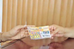 Lee más sobre el artículo Apareció la feliz ganadora de una de las tres fracciones de la Lotería del Tolima que reparte una bolsa de 200 millones de pesos