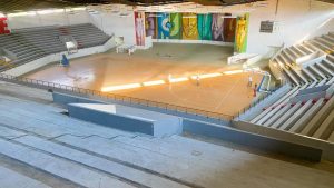 Lee más sobre el artículo Avanzan labores de mantenimiento en el coliseo cubierto de la 42