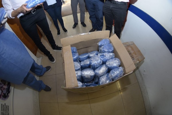 Lee más sobre el artículo Droguerías Copifam donó 5.000 tapabocas para personal médico de Ibagué