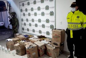 Lee más sobre el artículo Autoridades incautaron en Murillo más de mil botellas de alcohol antiséptico