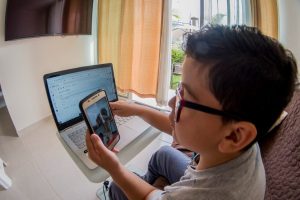 Lee más sobre el artículo Más de 75.000 estudiantes de universidades y colegios oficiales de Ibagué regresaron a clases este lunes