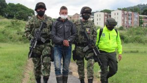 Lee más sobre el artículo Capturado en Anzoátegui alias ‘Arnold’, tercero al mando de un Grupo Armado Organizado Residual