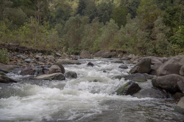 Lee más sobre el artículo Sistema de alertas tempranas en el Cañón del Combeima será sometido a pruebas de funcionamiento