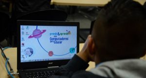 Lee más sobre el artículo Más de 800 estudiantes ibaguereños se han beneficiado del programa ‘Computadores para Educar’