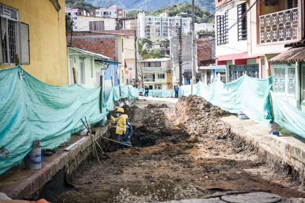 Lee más sobre el artículo Inician obras de pavimentación en el barrio San Luis de Ibagué