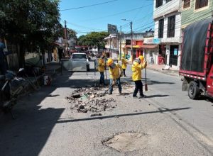 Lee más sobre el artículo Inicia intervención de más de 40.000 metros cuadrados de vías en Ibagué