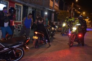 Lee más sobre el artículo Autoridades sancionaron a 100 personas por incumplir medidas durante puente festivo