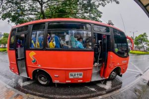 Lee más sobre el artículo Alcaldía de Ibagué y transportadores buscan salida a la crisis económica