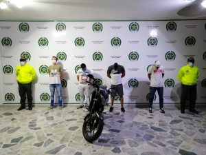 Lee más sobre el artículo Desarticulan banda delincuencial ‘Los de occidente’ dedicada al robo de vehículos en Ibagué