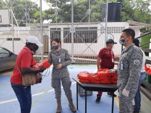 Lee más sobre el artículo Más de 1.000 niños en Flandes se benefician con entrega de kits escolares