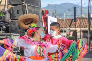 Lee más sobre el artículo Artistas ibaguereños postularon 467 proyectos en la convocatoria: Comparte lo que somos