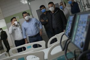 Lee más sobre el artículo Celsia donó 10 camas UCI al Hospital Federico Lleras Acosta