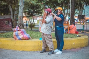 Lee más sobre el artículo Alcaldía de Ibagué lidera jornadas de autocuidado para habitantes de calle