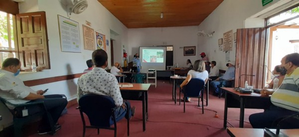Lee más sobre el artículo En el recinto del Concejo de Valle de San Juan se socializan avances de la construcción del acueducto del municipio