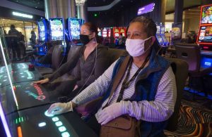 Lee más sobre el artículo Alcaldía brinda acompañamiento para reactivación de casinos y cines en Ibagué