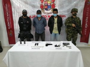 Lee más sobre el artículo A la cárcel presunto cabecilla del Gao-r Frente Ismael Ruiz y su escolta por la comisión de delitos en el sur de Tolima