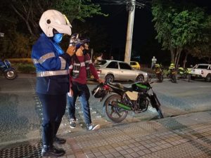 Lee más sobre el artículo Autoridades inmovilizaron 14 vehículos durante operativos de control en Ibagué