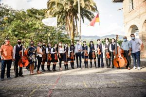 Lee más sobre el artículo Más de $240 millones se invertirán para la formación artística y cultural en instituciones educativas de Ibagué