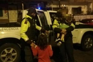 Lee más sobre el artículo Habitante de calle se encontró dos niños caminando solos en Ibagué y los entregó a las autoridades