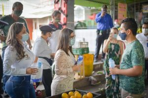 Lee más sobre el artículo Más de 1.000 comerciantes de la Plaza de El Jardín recibieron elementos de protección