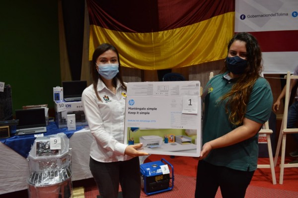 Lee más sobre el artículo Primera ‘Maratón de Emprendimiento’, entregó a empresarios del Tolima insumos y elementos tecnológicos