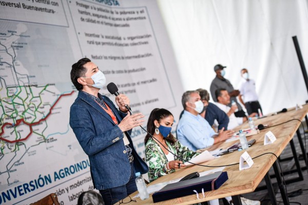 Lee más sobre el artículo Alcalde de Ibagué pidió al presidente apoyo para proyectos que reactiven la economía y generen empleo