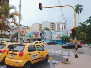 Lee más sobre el artículo Alcaldía de Ibagué y gremio de taxistas acuerdan modificación del pico y placa