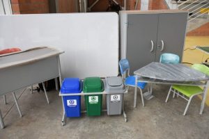 Lee más sobre el artículo Más de mil sedes educativas del Tolima recibirán dotación de mobiliario escolar