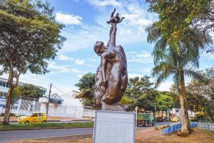 Lee más sobre el artículo Alcaldía de Ibagué adelanta embellecimiento a monumentos de la ciudad