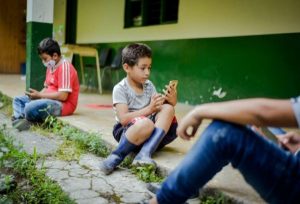 Lee más sobre el artículo Estudiantes del Tolima recibirán sim cards con datos para fortalecer su proceso de formación