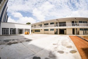 Lee más sobre el artículo Más de 6.000 estudiantes ibaguereños se beneficiarán con una moderna infraestructura educativa