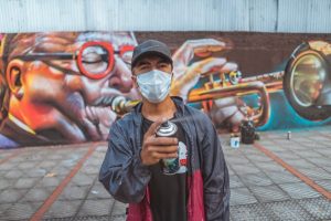 Lee más sobre el artículo ‘Scrap’, el artista ibaguereño que a través del grafiti embellece la ciudad