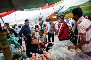 Lee más sobre el artículo Alcalde Hurtado socializó con comerciantes de La 14 proyectos para plazas de mercado