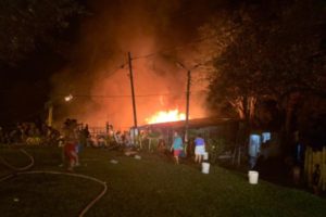 Lee más sobre el artículo Incendio estructural dejó cinco viviendas afectadas en el barrio Brisas del Combeima de Ibagué
