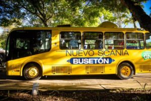 Lee más sobre el artículo Alcaldía presentó al gremio transportador un prototipo de bus para implementar el SETP en Ibagué