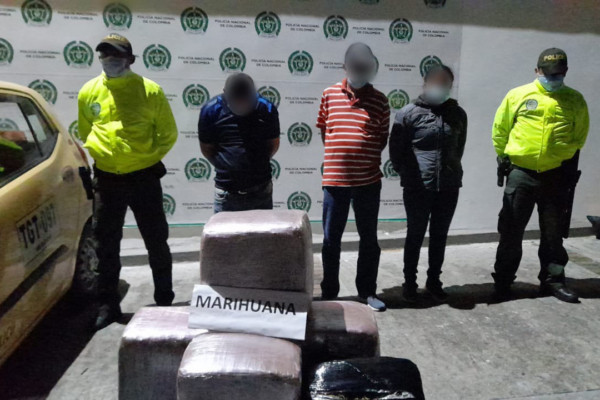 Lee más sobre el artículo Cayeron con más de 34.000 dosis de marihuana en el sector de la variante de Ibagué