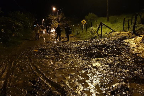 Lee más sobre el artículo Autoridades activan protocolos de emergencia por intensas lluvias en Ibagué