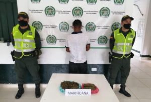 Lee más sobre el artículo Lo sorprendieron con cerca de mil dosis de marihuana en San Antonio