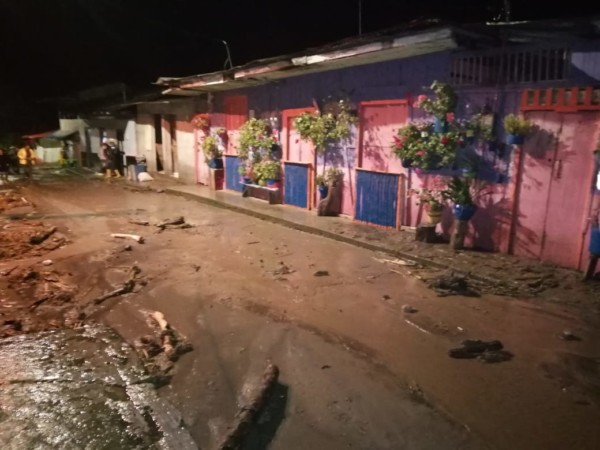 Lee más sobre el artículo Emergencia en Toche por creciente de la quebrada El Silencio