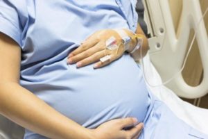 Lee más sobre el artículo Alerta en el Tolima por aumento de casos de covid-19 en jóvenes y mujeres embarazadas