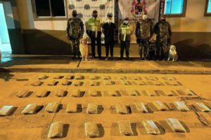 Lee más sobre el artículo Más de 20 mil dosis de marihuana fueron incautadas entre Ibagué y Cajamarca